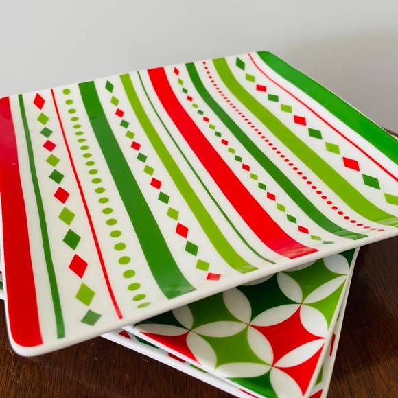 Design Design Set of 4 square Christmas dessert plates, Christmas Dessert plates - Picture 3 of 5